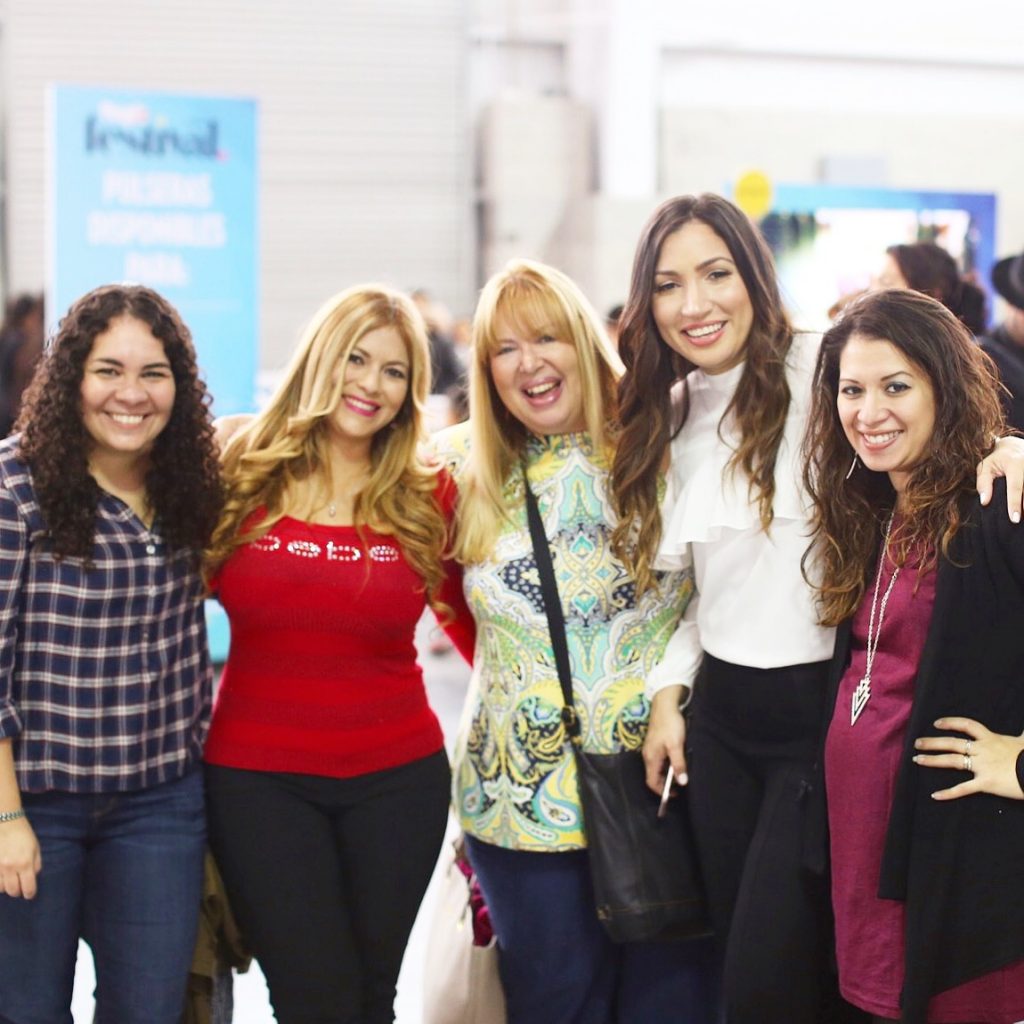 Alex Tabar & Latina Bloggers